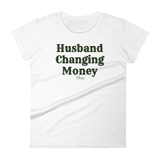 husband changing money